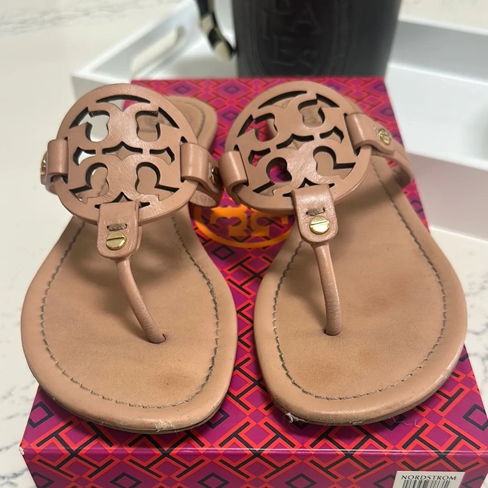 Tory Burch Miller logo sandal in makeup color - Picture 4 of 8